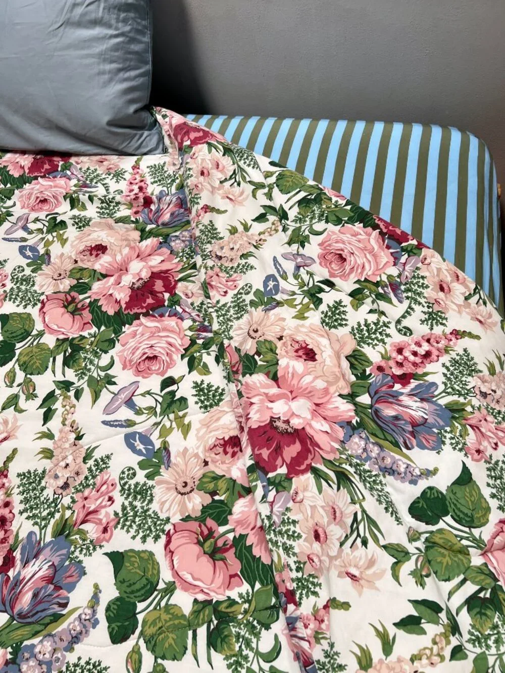 Vintage Waverly Spring Fever Floral Cottagecore Comforter Queen Size